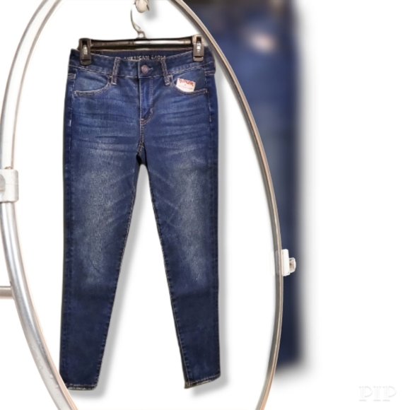 NEW American Eagle Jegging Jeans - Picture 1 of 7